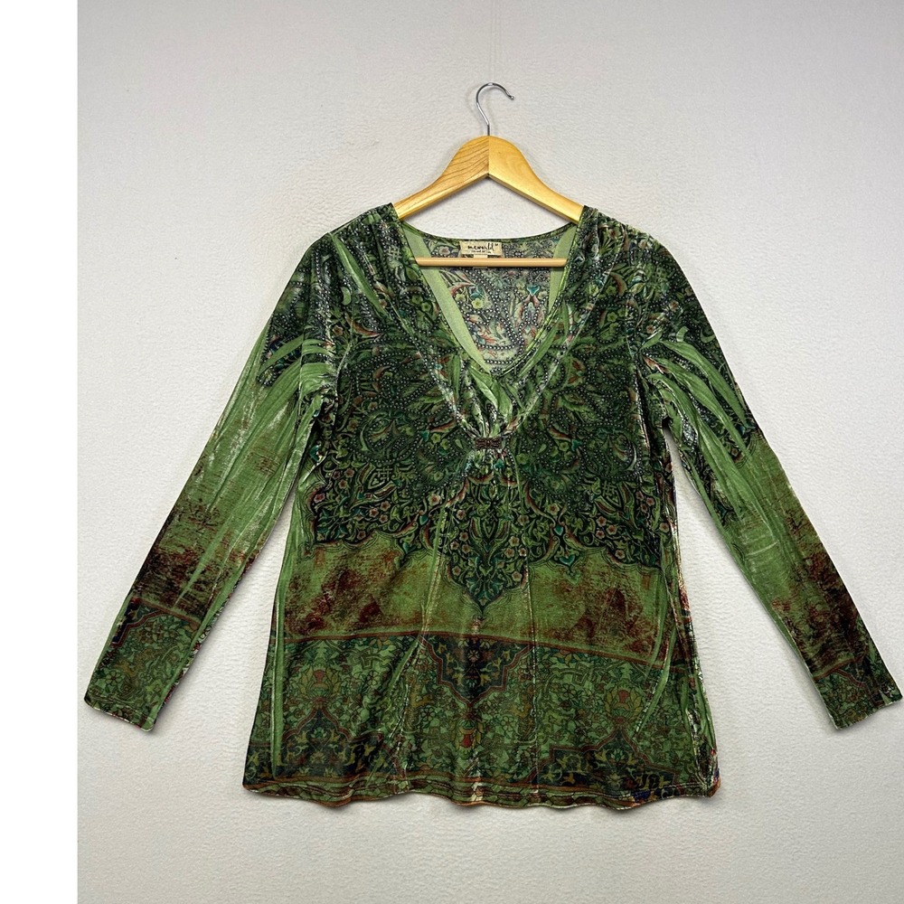Boho One World Women Medium Green Paisley Stretch Velvet V-Neck Tunic Top